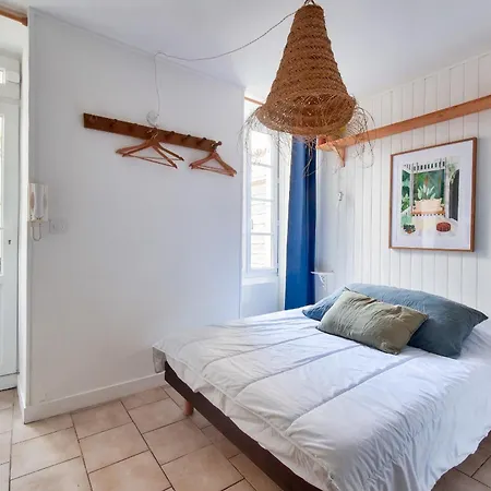 La Suite 24 - Studio Avec Terrasse A 100M Du Port De Saint-Martin-De-Re Exterior photo
