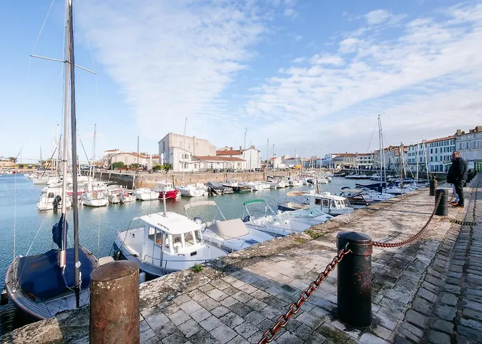 La Suite 24 - Studio Avec Terrasse A 100M Du Port De Saint-Martin-De-Re